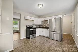 603 Dobson Dr, Charlotte, NC 28213 - Photo 8