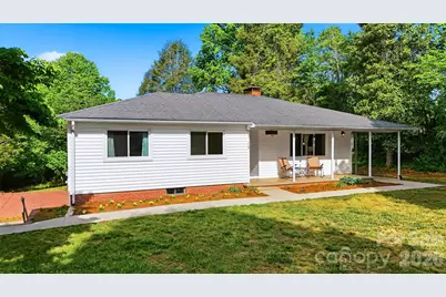 1108 Delwood Drive SW, Lenoir, NC 28645 - Photo 2