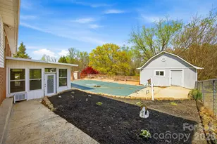 2174 Chester Ave, Morganton, NC 28655 - Photo 16