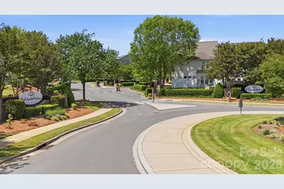 2441 Diplomat Lane, Charlotte, NC 28210 - Photo 36