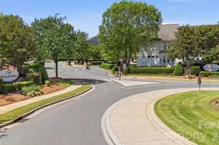 2441 Diplomat Ln, Charlotte, NC 28210 - Photo 36