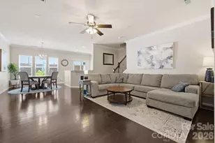 2441 Diplomat Ln, Charlotte, NC 28210 - Photo 4