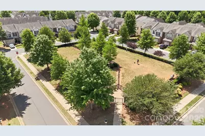 2441 Diplomat Lane, Charlotte, NC 28210 - Photo 34