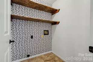 7450 Crestside Ln, Charlotte, NC 28227 - Photo 24