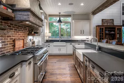 18 Fairsted Drive, Asheville, NC 28803 - Photo 4