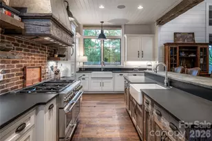 18 Fairsted Dr, Asheville, NC 28803 - Photo 4