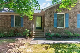 104 Hallett St, Fort Mill, SC 29715 - Photo 6