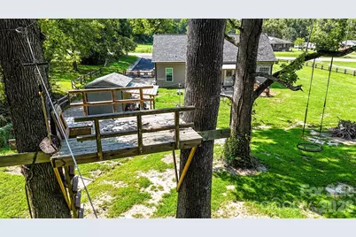 214 W Church Street, Jefferson, SC 29718 - Photo 32