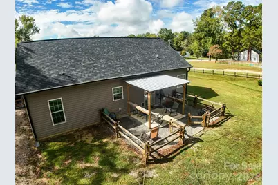 214 W Church Street, Jefferson, SC 29718 - Photo 6