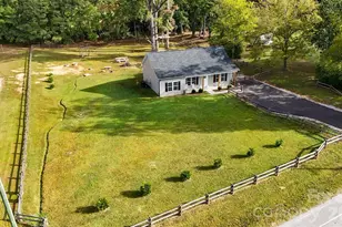 214 W Church St, Jefferson, SC 29718 - Photo 2