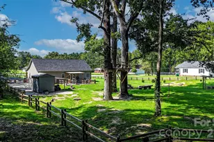 214 W Church St, Jefferson, SC 29718 - Photo 32