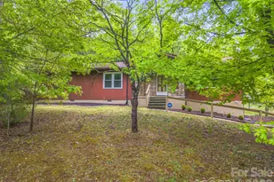 11 Deer Run Dr, Asheville, NC 28803 - Photo 2
