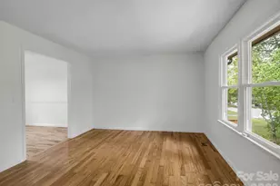 11 Deer Run Dr, Asheville, NC 28803 - Photo 6