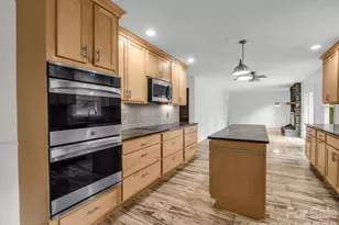 11 Deer Run Dr, Asheville, NC 28803 - Photo 10