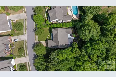 1020 Butterburr Drive, Matthews, NC 28104 - Photo 6