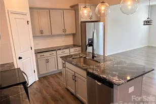 514 Station St, Clover, SC 29710 - Photo 8
