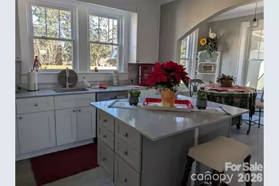 933 W Warren Street, Shelby, NC 28150 - Photo 12