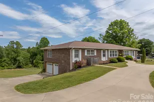 132 Burgin St, Spindale, NC 28160 - Photo 6