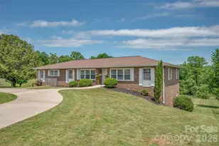 132 Burgin St, Spindale, NC 28160 - Photo 2