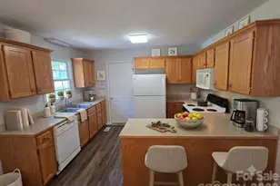 5126 Silver Tree Trail, Conover, NC 28613 - Photo 8