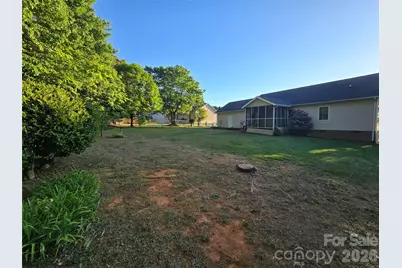 5126 Silver Tree Trail, Conover, NC 28613 - Photo 4