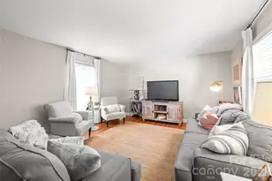 2912 Spring Valley Rd, Charlotte, NC 28210 - Photo 6