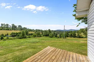 1305 Halltown Rd, Spruce Pine, NC 28777 - Photo 22