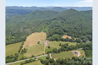 1305 Halltown Road, Spruce Pine, NC 28777 - Photo 2