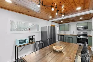 124 Glad Tidings Ln, Sylva, NC 28779 - Photo 6