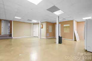 2025 34th Ave Dr NE, Hickory, NC 28601 - Photo 30