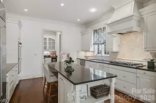 2012 Harris Rd, Charlotte, NC 28211 - Photo 16