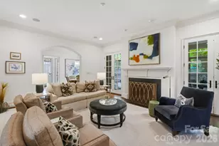 2012 Harris Rd, Charlotte, NC 28211 - Photo 10