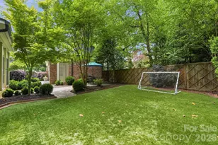 2012 Harris Rd, Charlotte, NC 28211 - Photo 40