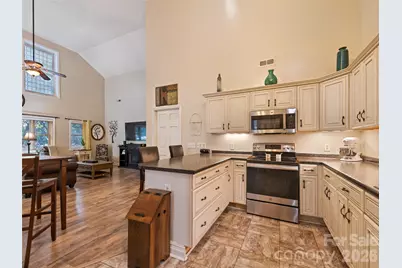 7 Bage Street, Waynesville, NC 28786 - Photo 14