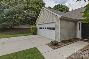 6111 Gatesville Ln, Charlotte, NC 28270 - Photo 2