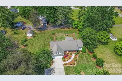 183 Devon Lane, Statesville, NC 28625 - Photo 2