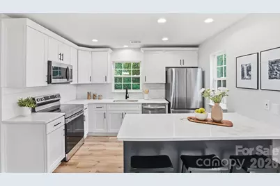 7621 Petrea Lane, Charlotte, NC 28227 - Photo 12