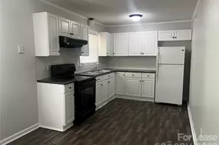 430 Westham Ridge Rd, Charlotte, NC 28217 - Photo 2