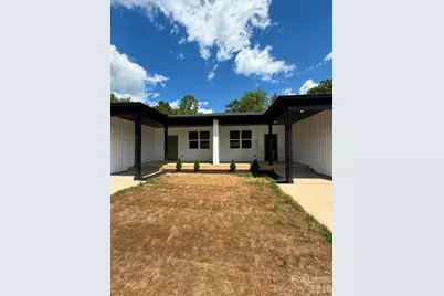 1143 12th Street Drive SW, Hickory, NC 28602 - Photo 1