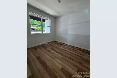 1143 12th Street Drive SW, Hickory, NC 28602 - Photo 6