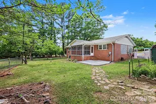 79 Walnut St, Badin, NC 28009 - Photo 16