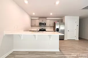 6131 Faron Wy, Charlotte, NC 28262 - Photo 2