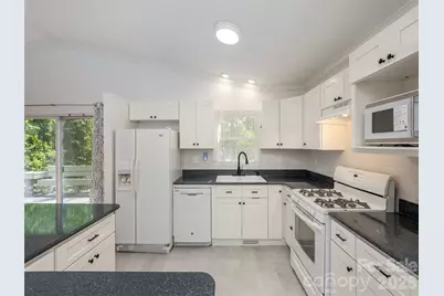 40 Fieldcrest Road, Arden, NC 28704 - Photo 14