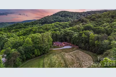 959 & 957 Dave Whitaker Road, Horse Shoe, NC 28742 - Photo 28