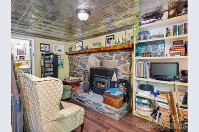 886 Three Quarter Creek Road, Burnsville, NC 28714 - Photo 4