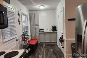 3922 McMillan St, Charlotte, NC 28205 - Photo 8