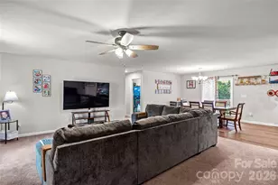 104 Sandtrap Dr, Statesville, NC 28677 - Photo 4