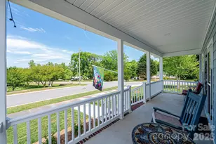 1092 33rd Avenue Loop NE, Hickory, NC 28601 - Photo 4