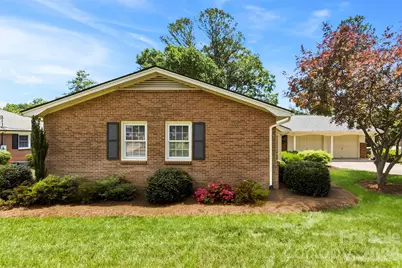 344 Flanagans Lane, Gastonia, NC 28054 - Photo 2