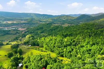 108 Wakulla Way, Waynesville, NC 28785 - Photo 2